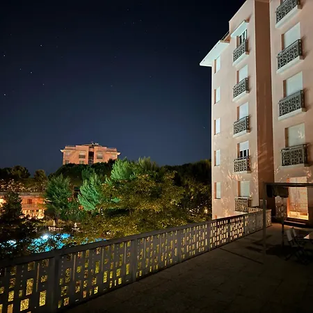 Marcelli, Trilocale Con Terrazzo In Con Piscina - M398 *