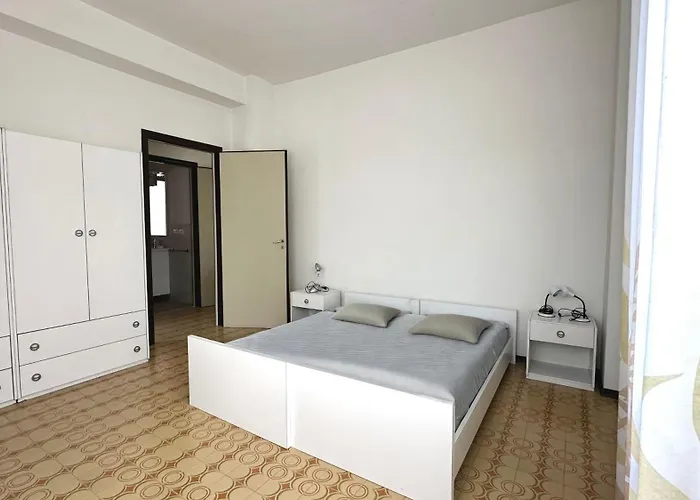 Marcelli, Trilocale Con Terrazzo In Con Piscina - M398 *